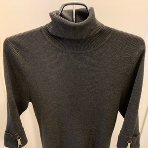 Turtleneck Grey Sweater 3/4 length sleeve - XL